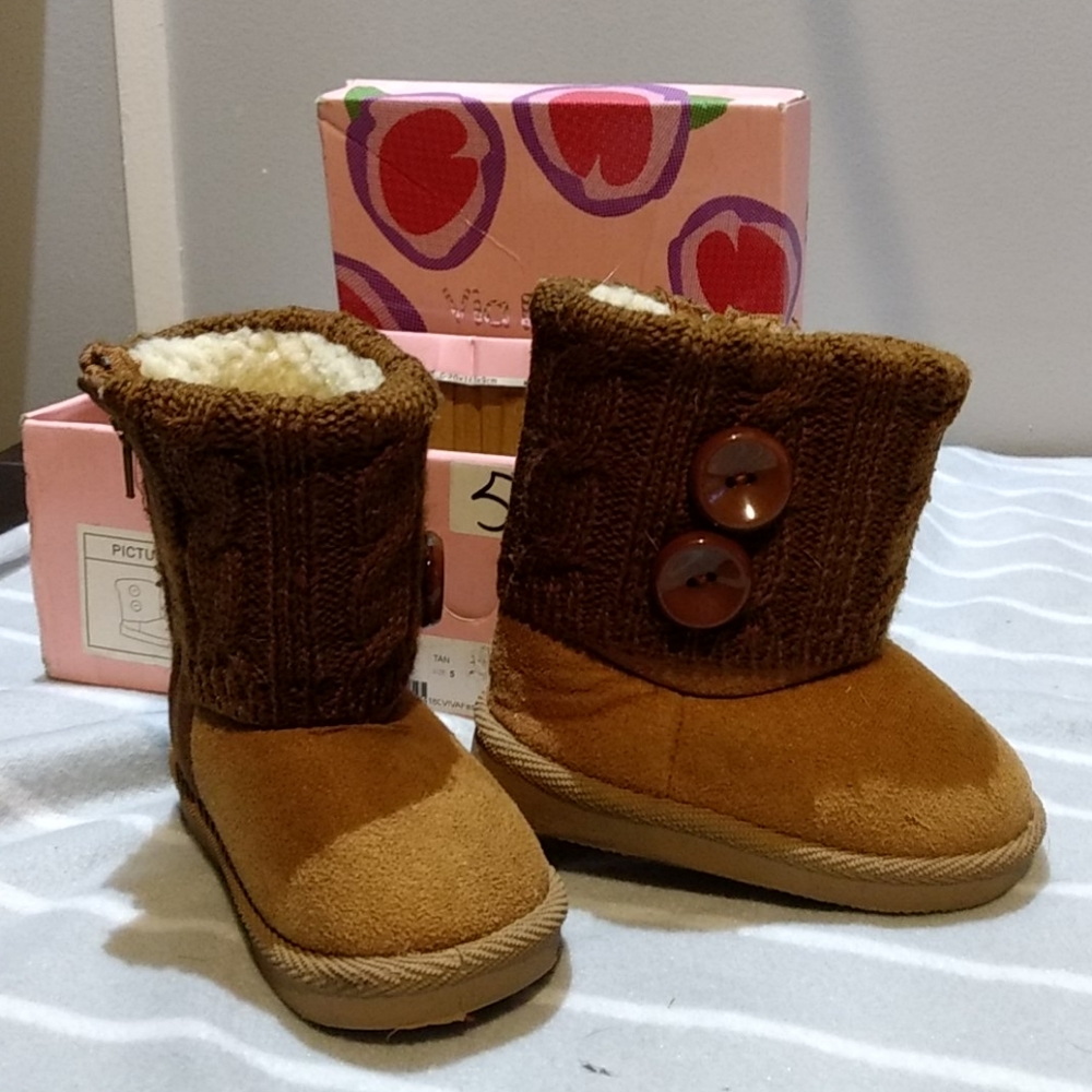 Brown boots
